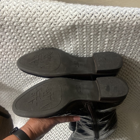 Alex Marie Brown Croc Embossed Patent Low Heel High Boot-Women’s Size 8 - Picture 7 of 8